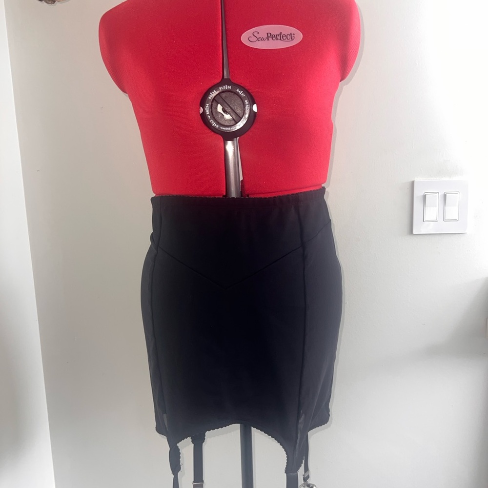 Widow  Black Mini Skirt with Garters 1X